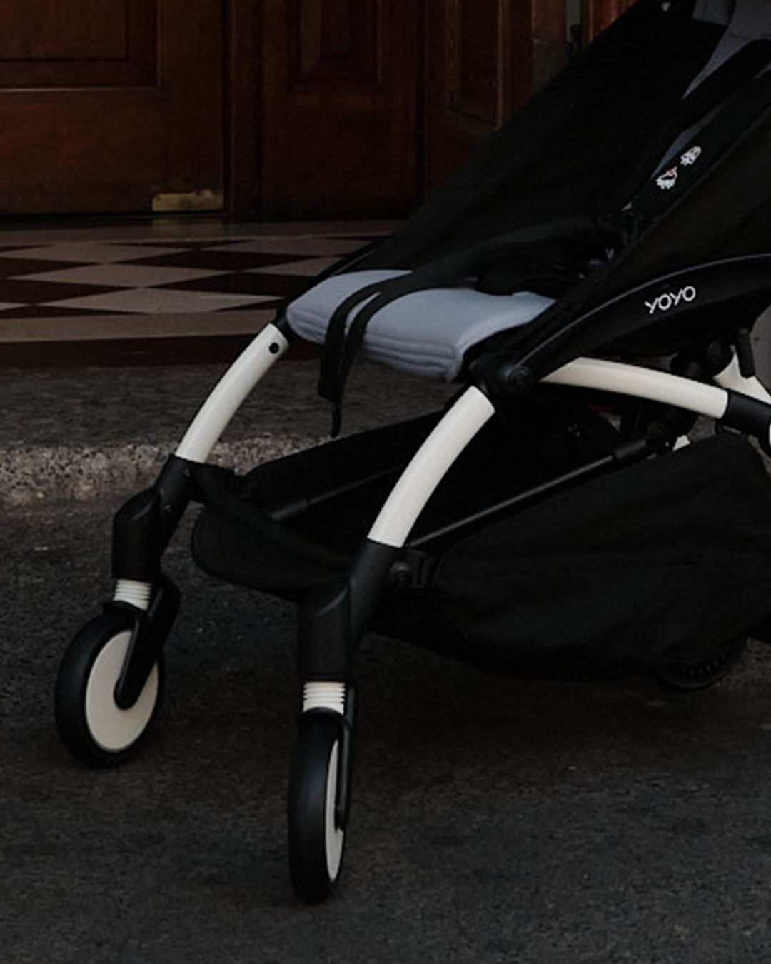 imagen de detalle de la suspension mejorada de la silla liigera yoyo 3