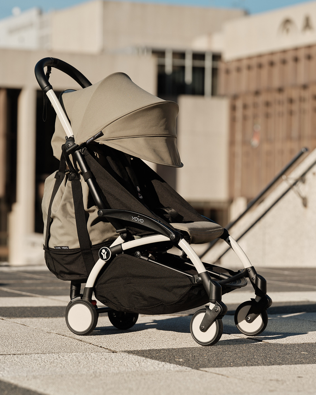 silla stokke yoyo3 en color taupe